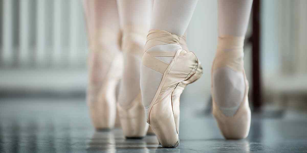 https://nefes-dance.de/wp-content/uploads/2019/04/inner_dance_08.jpg