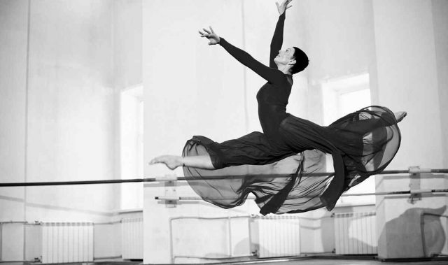 https://nefes-dance.de/wp-content/uploads/2019/04/inner_image_dance_05-640x379.jpg
