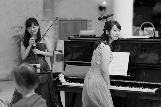 https://nefes-dance.de/wp-content/uploads/2019/05/inner_image_event_03-640x427.jpg